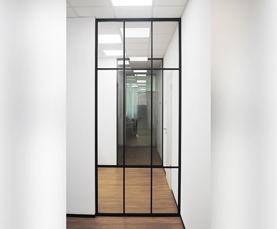 Sprossenprofile mit Klebebock - Schwarz^